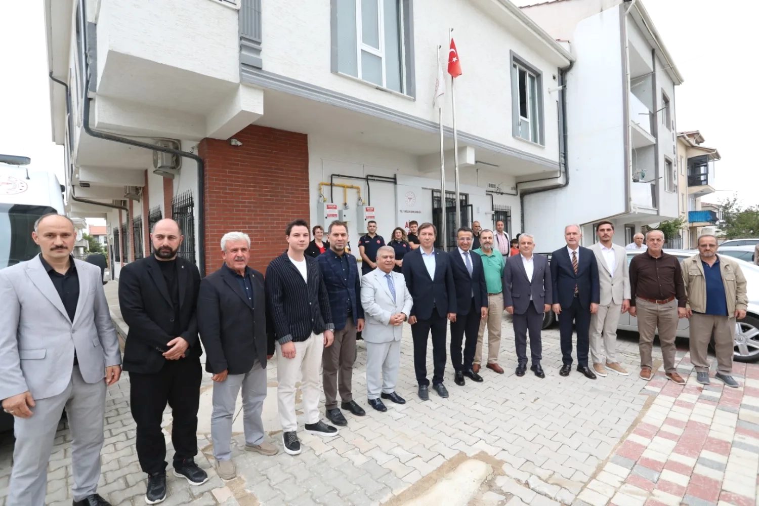 İnegöl'de sağlık yatırımlarında kayda değer atılım gerçekleştirilerek, bölgenin sağlık altyapısı