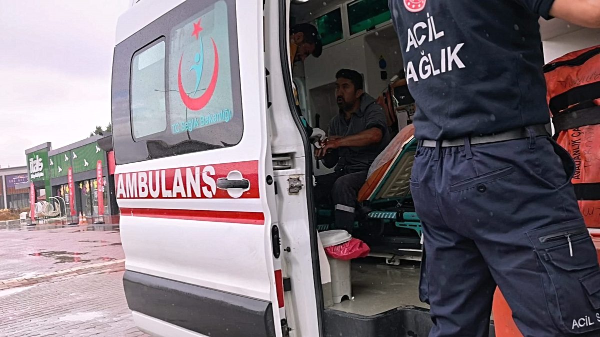 İnegöl'de yağış nedeniyle meydana gelen tanker kazasıyla ilgili detaylar, resmi