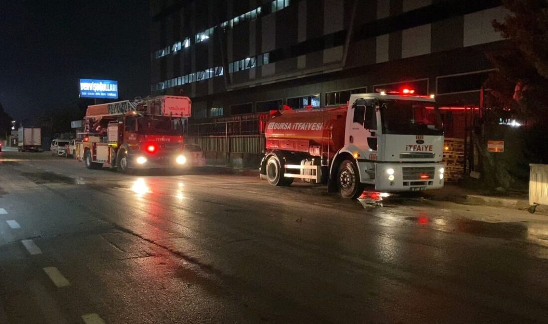 İnegöl'de tekstil fabrikasında çıkan yangın hakkında detaylı bilgiler ve gelişmeler,