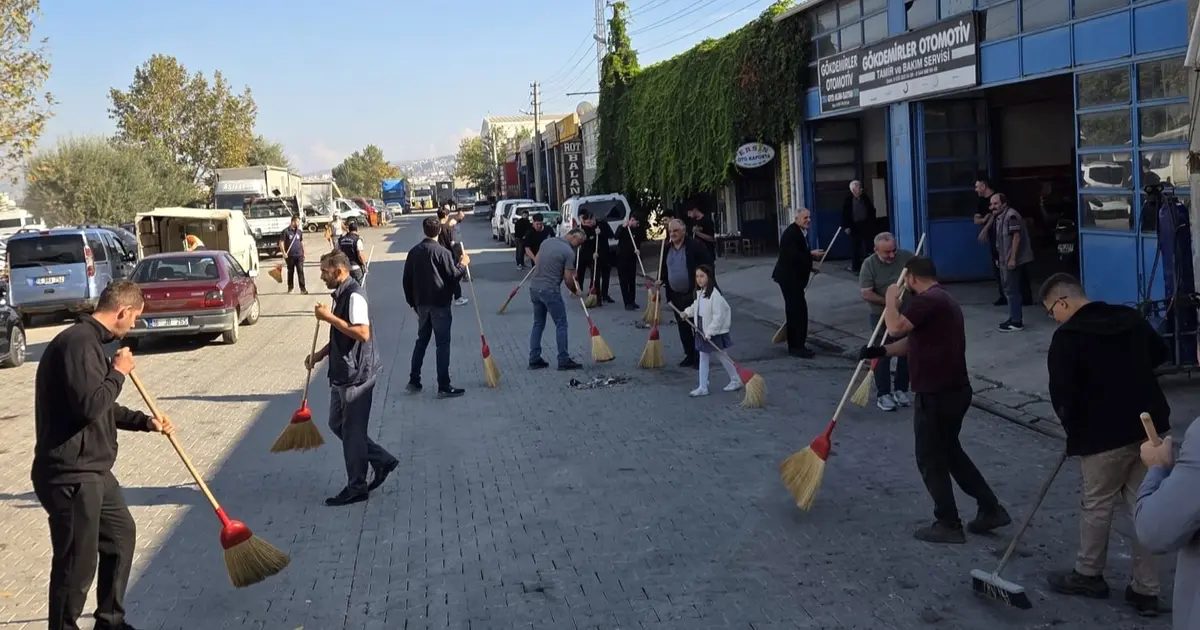 İnegöl'de temizlik seferberliği kapsamında hijyen ve düzen odaklı çalışmalar başlatıldı.