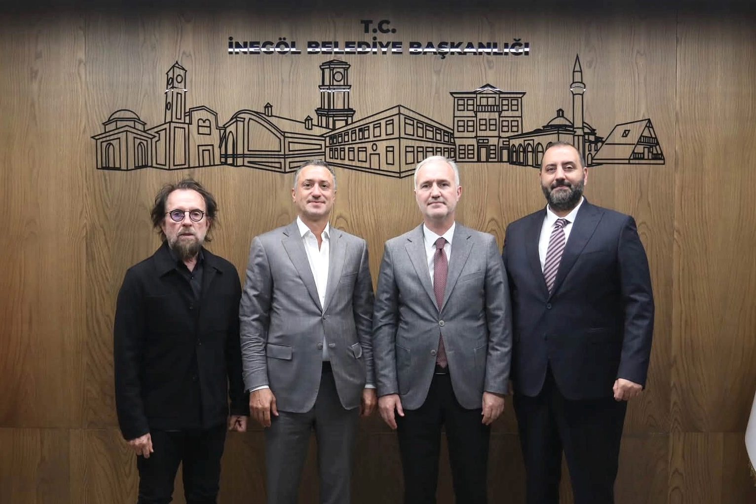 İnegöl’de yeni ilçe stadyumu için ilk adımlar atıldı, bölgenin spor