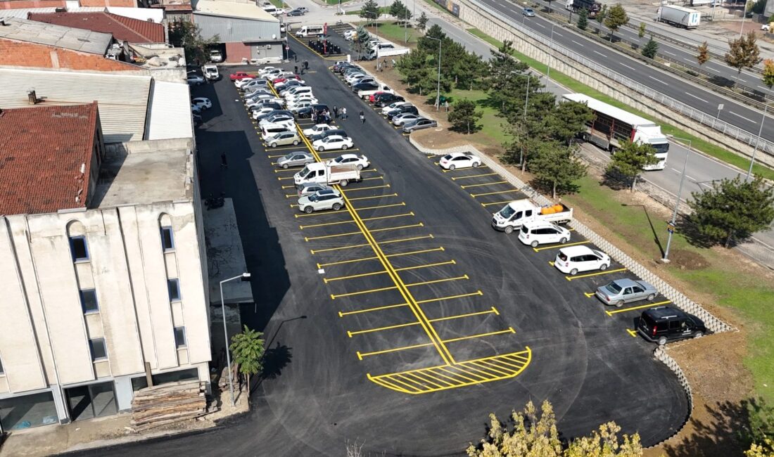 İnegöl'de yeni otomobil park alanı hizmete açıldı. Şehirde araç sahipleri