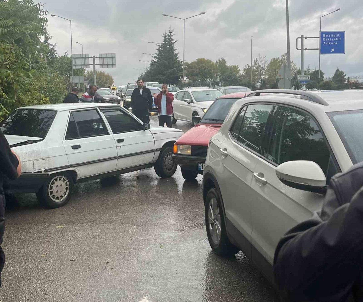 İnegöl'de zincirleme kaza sonrası olay tamamen kontrol altına alınmış ve
