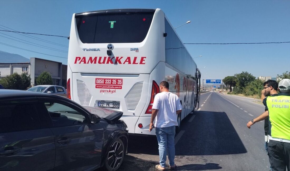 İnegöl'de zincirleme trafik kazası ile ilgili detaylar, oluşan zararlar ve