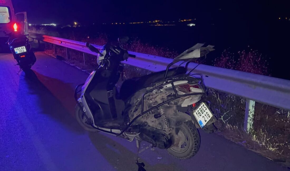 İznik'te meydana gelen motosiklet kazasında 2 kişi yaralandı. Yetkililer olay