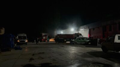 İznik'te soğuk depoda çıkan yangın paniğe neden oldu. Olayla ilgili