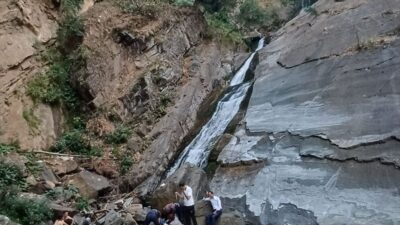 Kestel'de yaşanan olayda bir kadın uçuruma düştü. Güvenlik güçleri ve