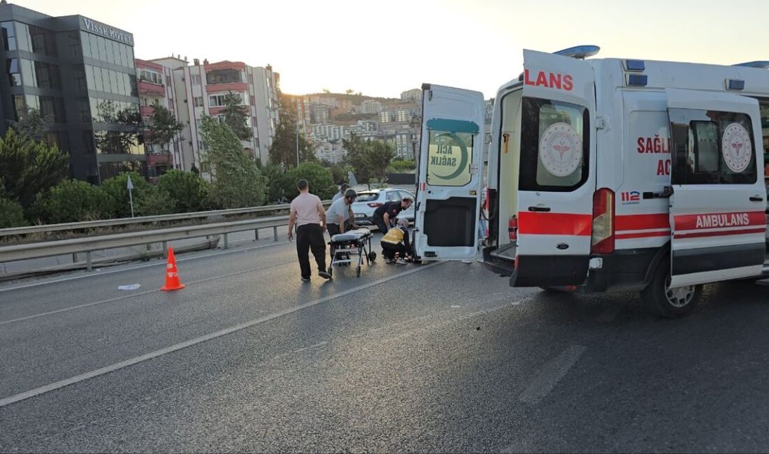 Mudanya'da meydana gelen motosiklet kazasında sürücü yaralandı. Olay yerinde inceleme
