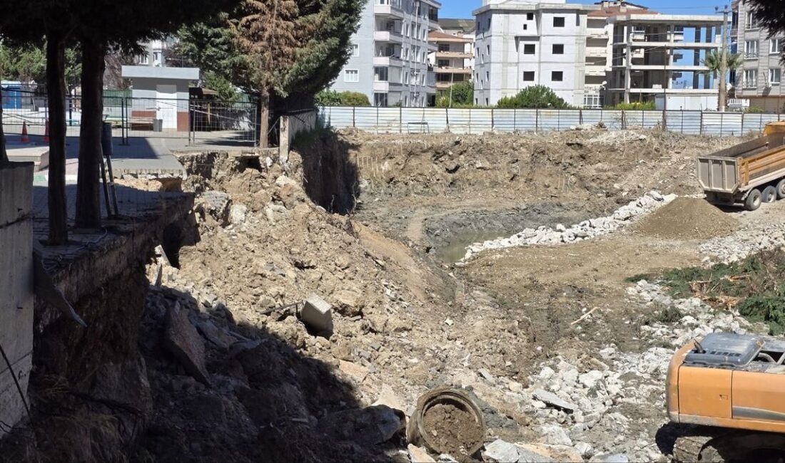 Mudanya'da okul duvarı çöktü. Olayla ilgili detaylar ve gelişmeler için