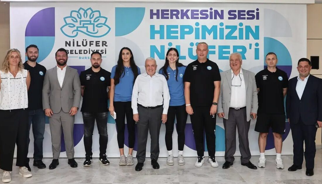 Nilüfer Belediyespor'un sporcuları büyük başarılar elde ederek takımlarının gururu olmaya