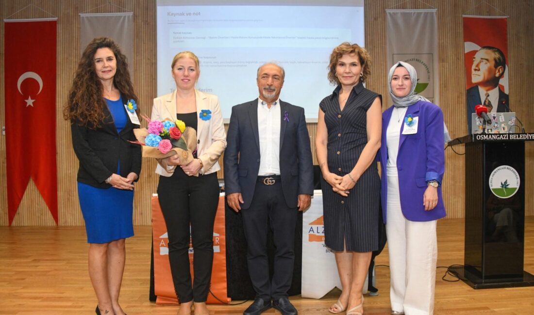 Osmangazi'de Alzheimer semineri düzenlenmiş olup, konuyla ilgili detaylı bilgiler ve