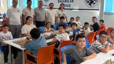 Yenişehir’de düzenlenen satranç turnuvasıyla strateji ve zeka dolu heyecan verici