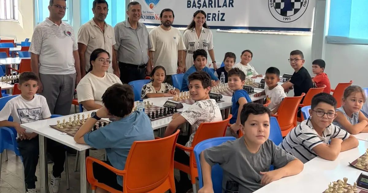 Yenişehir’de düzenlenen satranç turnuvasıyla strateji ve zeka dolu heyecan verici