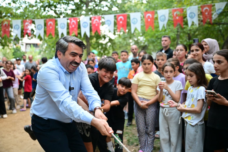 Yıldırım'da Çocuk Şenlikleri Coşkusu