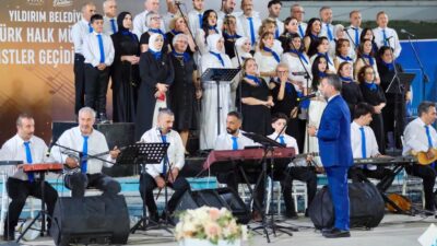 Yıldırım'da kültür ve sanat etkinlikleri, yerel sanatçıların katılımıyla zenginleşiyor. Bölgedeki