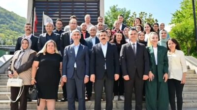 Yıldırım'da gerçekleştirilen müdürlük ziyareti ve personel takdirleri etkinliğiyle, kurumumuzun başarıları