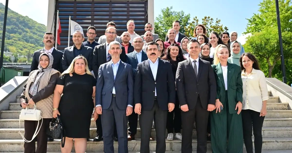 Yıldırım'da gerçekleştirilen müdürlük ziyareti ve personel takdirleri etkinliğiyle, kurumumuzun başarıları