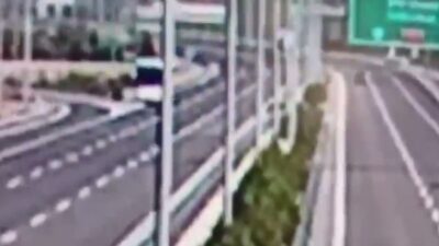 Akhisar'da gerçekleşen otobüs ve tır kazası hakkında detaylı bilgi, olayın