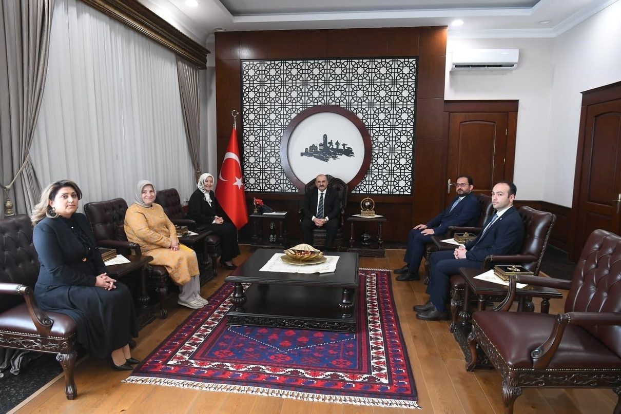 Balıkesir'de Bakan Yardımcısı Ustaoğlu'nun ziyareti, bölgesel gelişmeler ve projeler hakkında