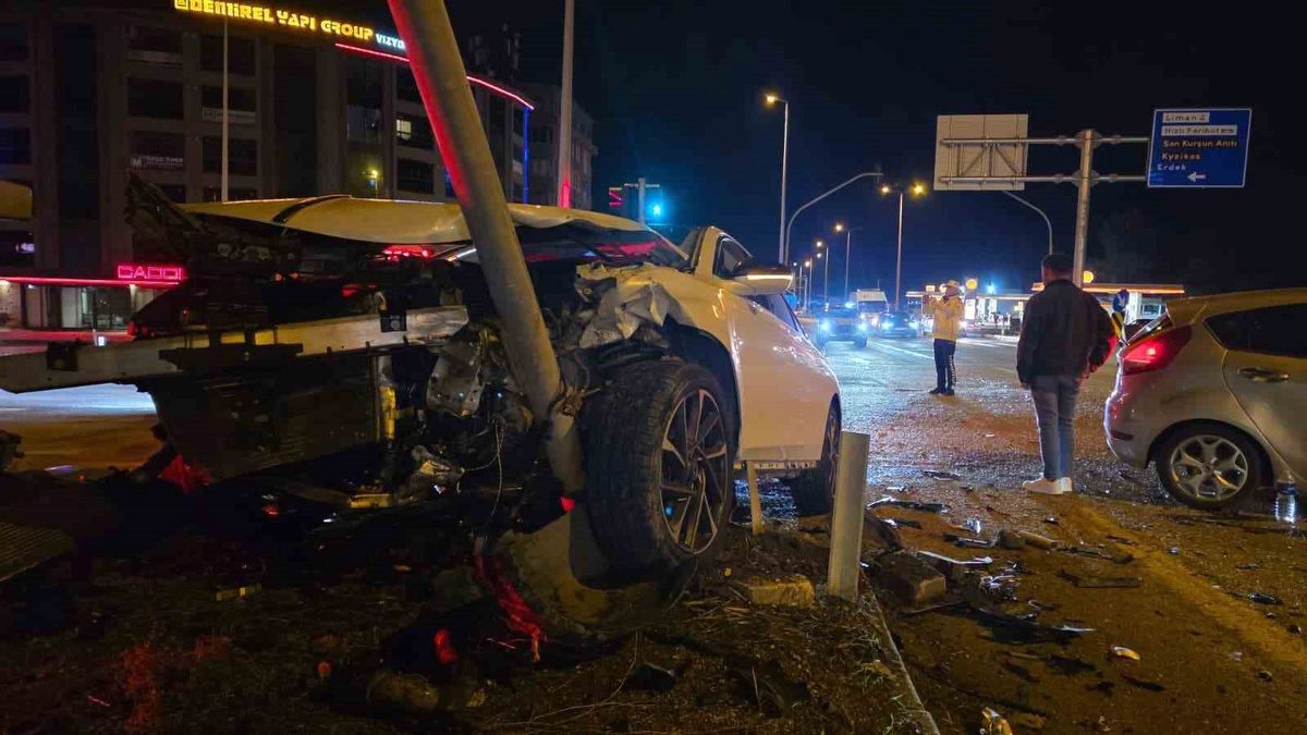 Bandırma Hastane Kavşağında meydana gelen trafik kazasıyla ilgili güncel bilgiler