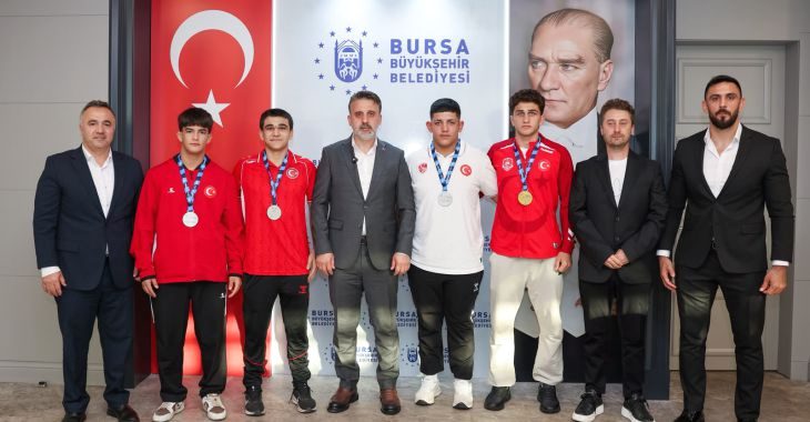 Bursa Büyükşehir Belediye Başkan Vekili Şahin Biba, Balkan Güreş Şampiyonası’nda
