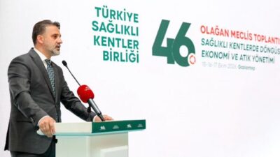 Türkiye Sağlıklı Kentler Birliği’nin 46. Olağan Meclis Toplantısı’nda konuşan Bursa