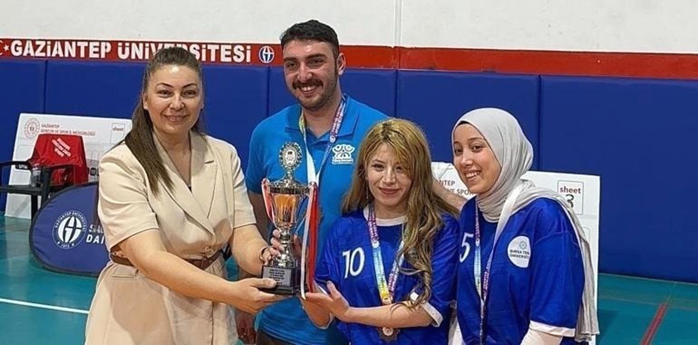 BTÜ’lü sporcu Berfin Sönmez’in hayatını kaybettiği haberi, üniversite camiasında ve