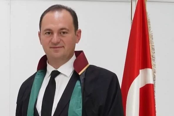 Bursa Barosu’nda yeni başkan seçimleri tamamlandı. Güven ve deneyimle yönetimde