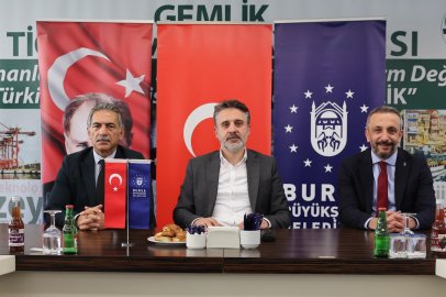 Bursa Gemlik’te hizmet ve muhtarlar toplantısı