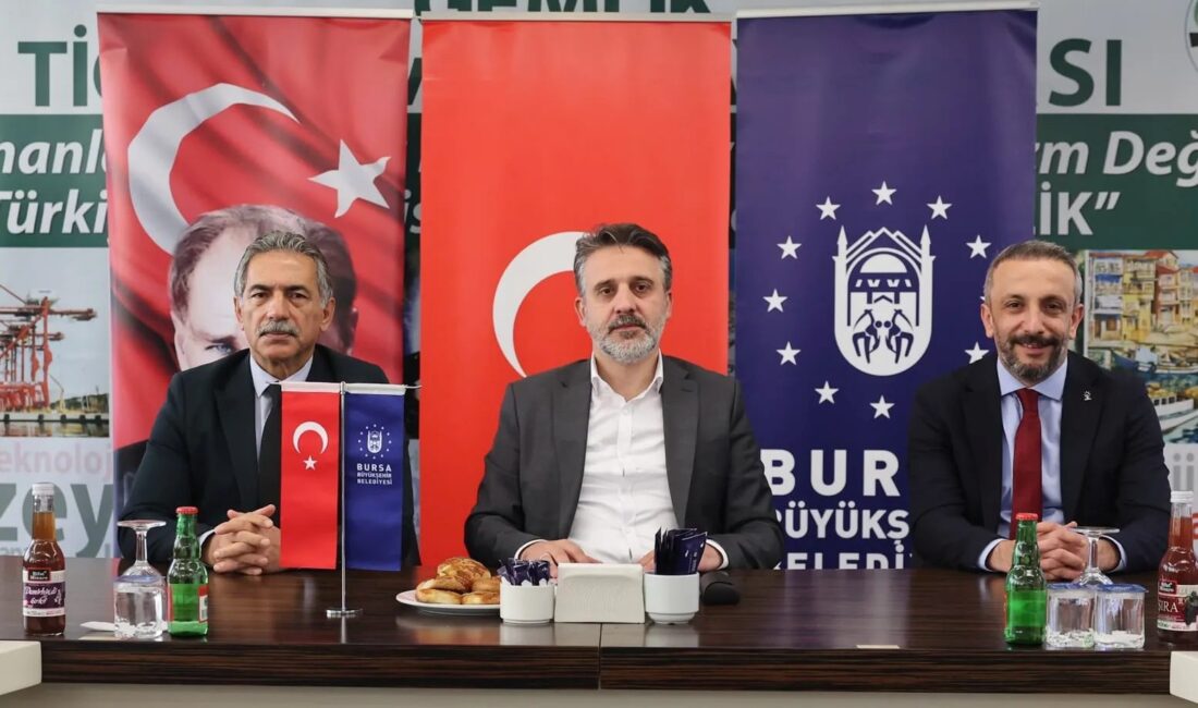 Bursa Gemlik'te düzenlenen hizmet ve muhtarlar toplantısı hakkında detaylar, katılım