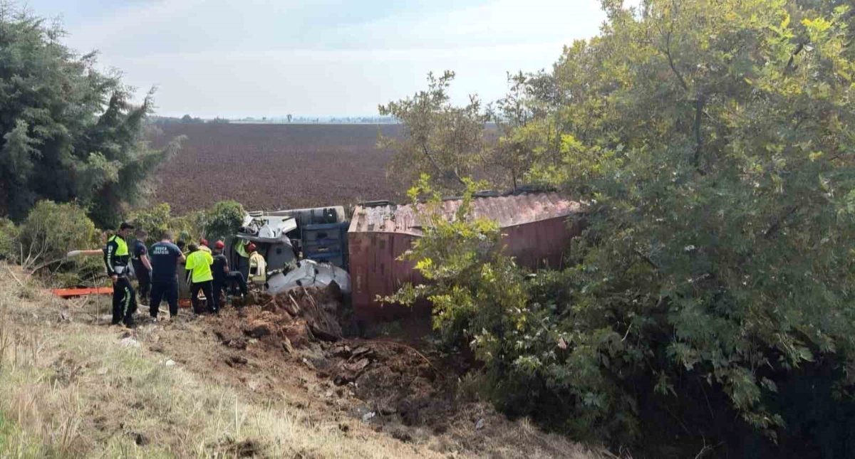 Bursa Karacabey'de yaşanan trafik kazasıyla ilgili gelişmeler, detaylar ve güvenlik