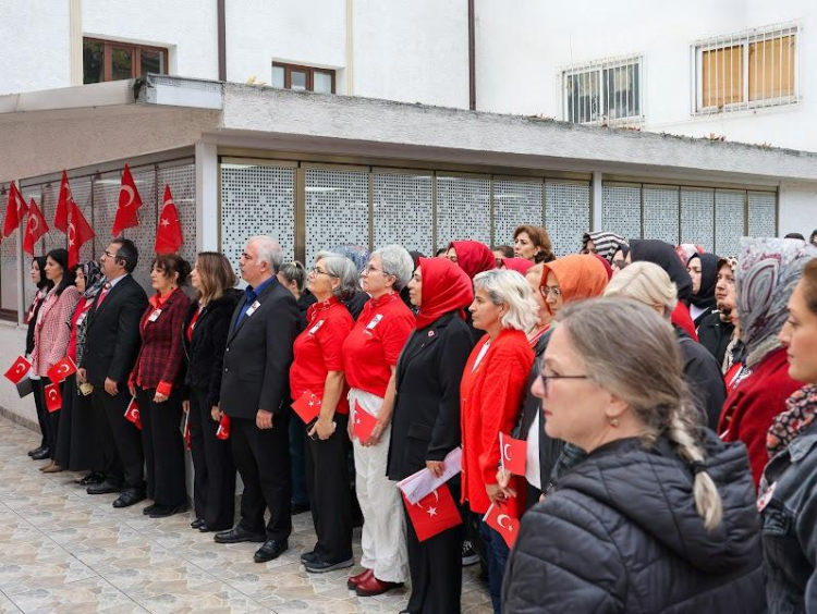 Bursa Olgunlaşma Enstitüsünde Cumhuriyet Coşkusu