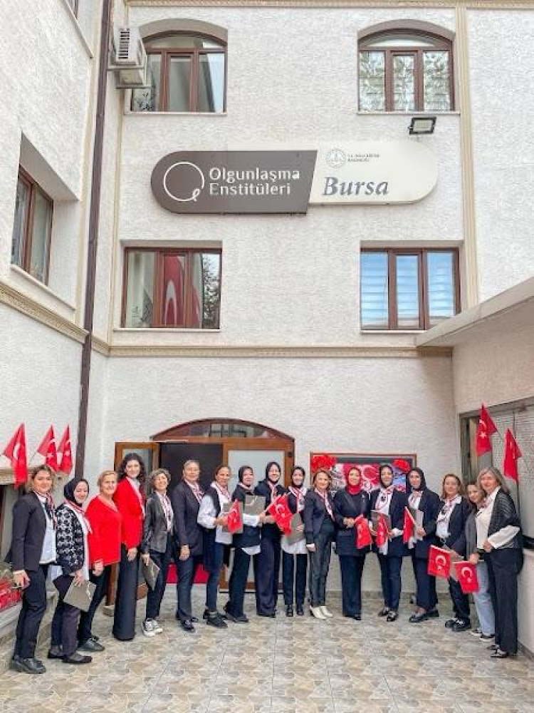 Bursa Olgunlaşma Enstitüsünde Cumhuriyet Coşkusu
