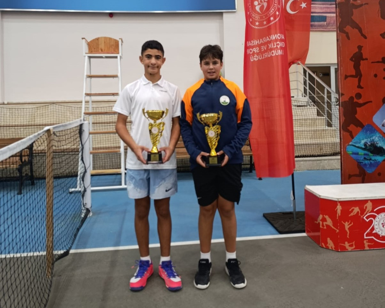 Bursa Osmangazi Belediyespor’dan Tenis Başarısı