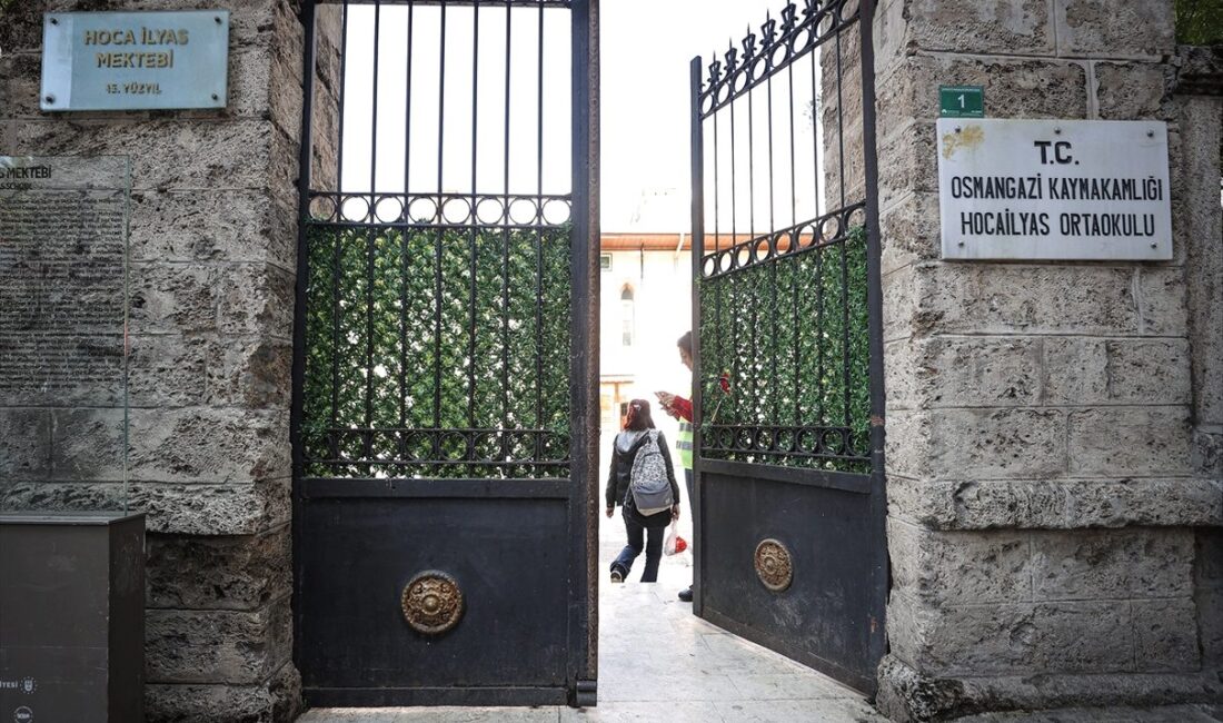 Bursa Osmangazi’de 558 yıldır eğitim geleneğini sürdüren köklü kurumun tarihini,