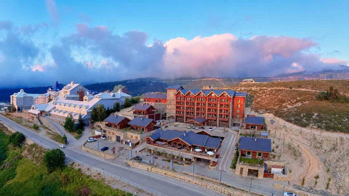 Bursa Uludağ'da turizmde yeni dönem başladı. Doğal güzellikler ve gelişen