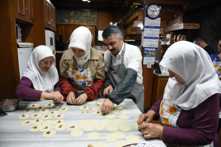 Bursa Yıldırım'da Kadınlara Yoğun Destek
