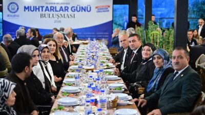 Bursa Yıldırım’da Muhtarlar Günü kutlaması, yerel idarelerin önemini vurgulayan resmi