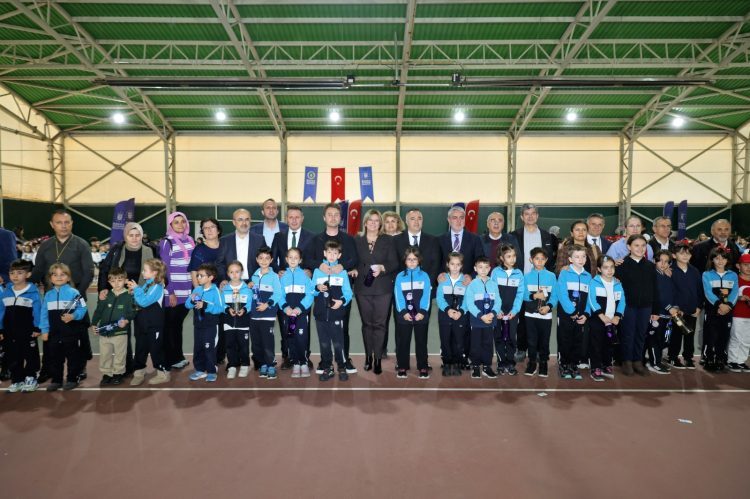Bursa’da 600 Öğrenci Tenis Eğitimi Alacak