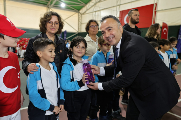 Bursa’da 600 Öğrenci Tenis Eğitimi Alacak