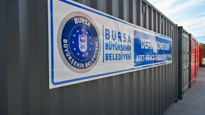 Bursa’da afetlere hazırlık kapsamında üç parka afet konteynerleri yerleştirildi; uygulamanın