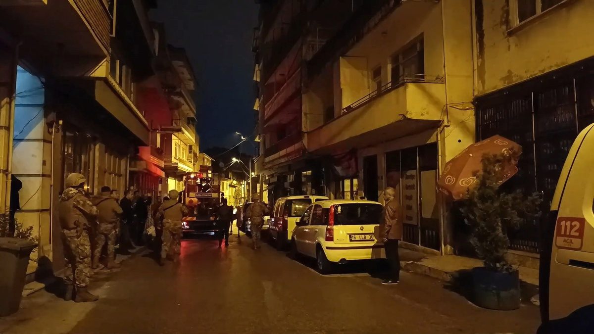 Bursa'da aile içi silahlı rehin alma olayıyla ilgili detaylar, olayın