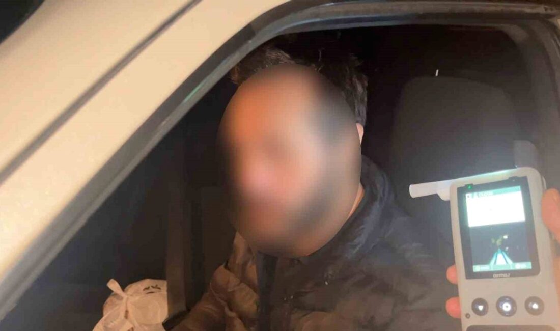 Bursa'da alkollü sürücünün ikna çabaları ve kameraya yansımasıyla ilgili detaylar,