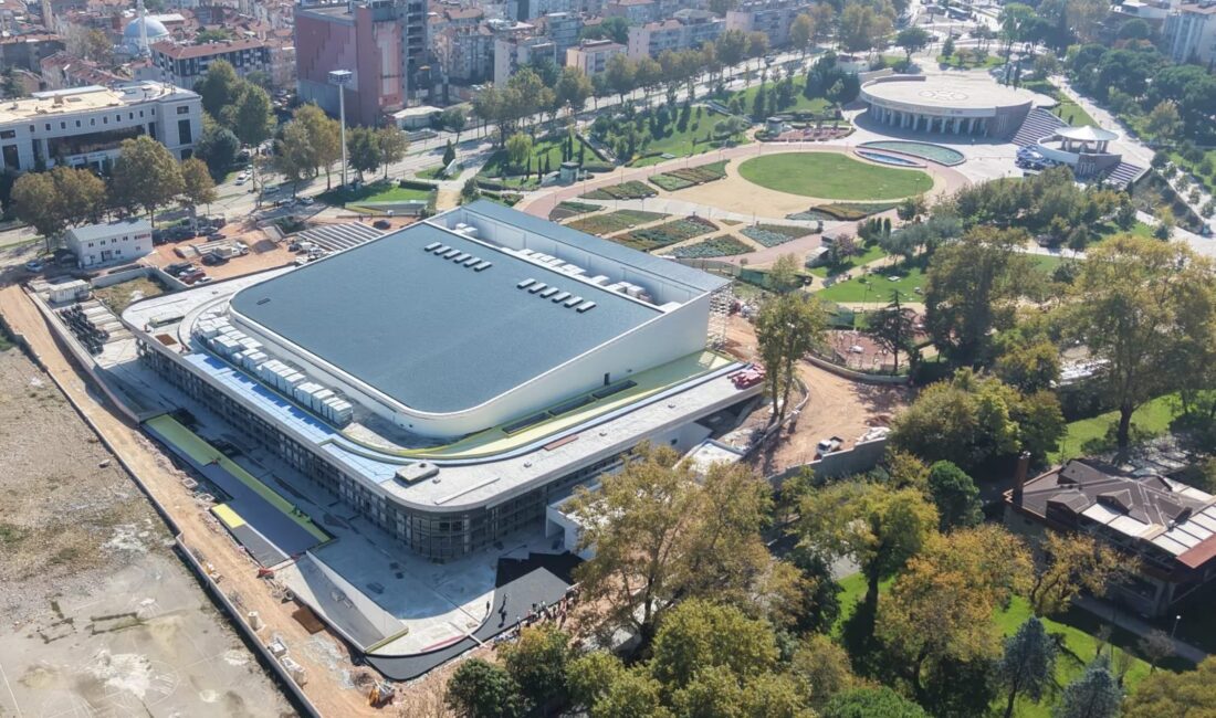 Bursa'da Atatürk Spor Salonu inşaatındaki güncel gelişmeleri ve detayları öğrenmek