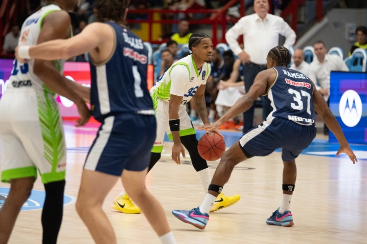 Bursa'da Basketbol Heyecanı İkinci Yarıda Variant