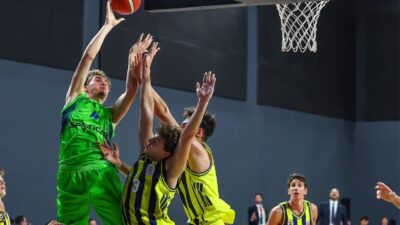 Bursa'da basketbol yıldızları arasındaki heyecan dolu mücadeleler başladı. Şehirde büyük