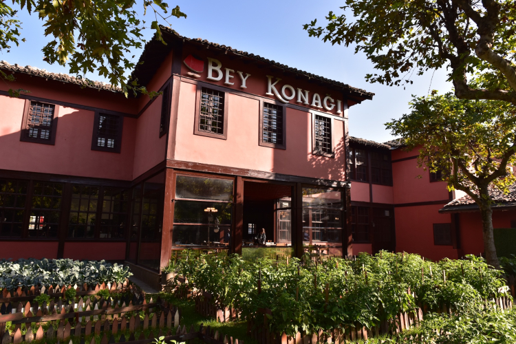 Bursa'da Bey Konağı Yeniden Hizmete Açıldı