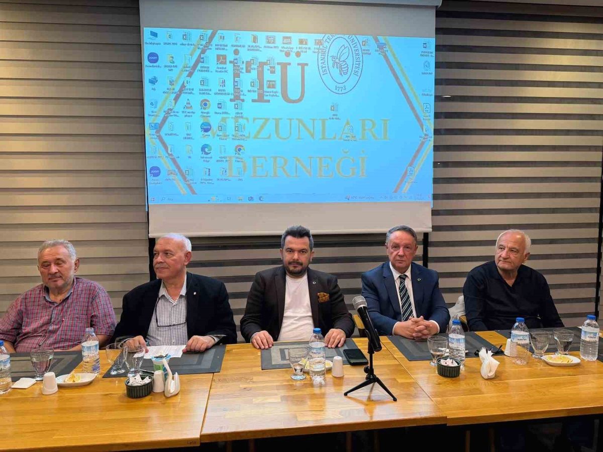 Bursa'da gerçekleştirilen ekonomi toplantısı, bölgenin ekonomik gelişmelerini ve yatırım fırsatlarını