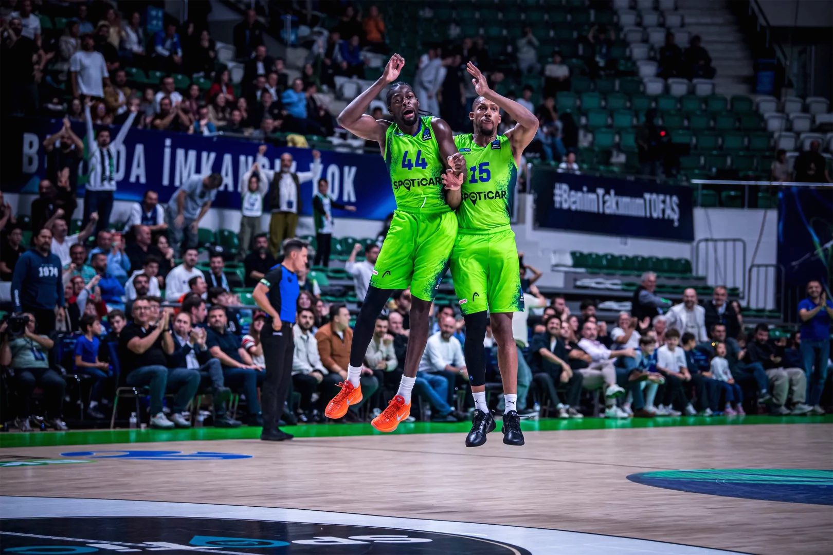 Bursa'da EuroCup heyecanı başladı. Takipte kalın ve en güncel maç