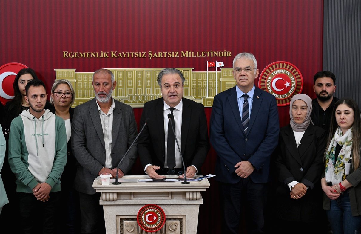 Bursa'da fabrikada yaşanan sendika krizi, çalışma ortamını ve sektör dinamiklerini